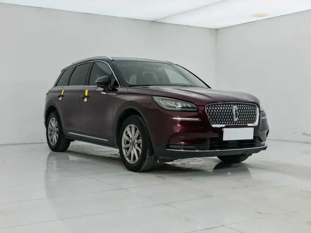 Lincoln Corsair — Фото автомобиля 3