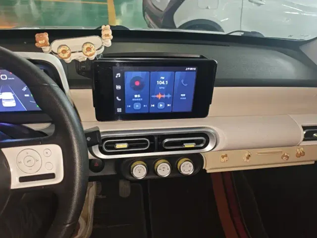 Wuling Hongguang Mini EV — Фото автомобиля 12