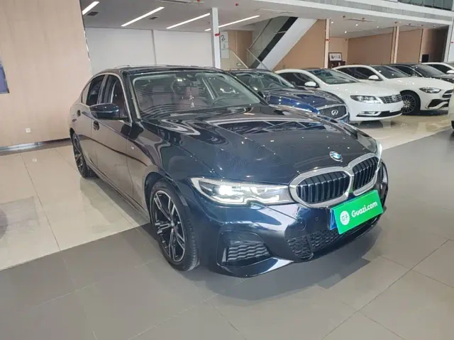 BMW 3 Series — Фото автомобиля 3