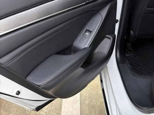 Honda Accord — Фото автомобиля 11