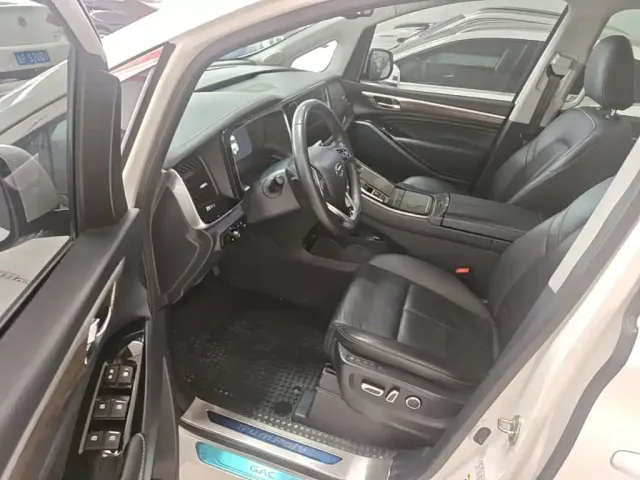 GAC Trumpchi M8 — Фото автомобиля 15