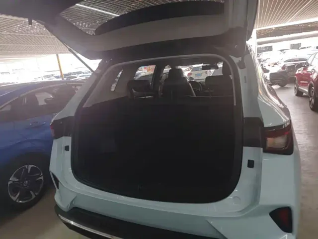 Wuling Asta — Фото автомобиля 18