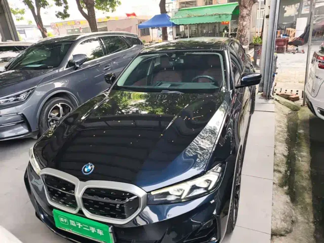 BMW i3 — Фото автомобиля 2