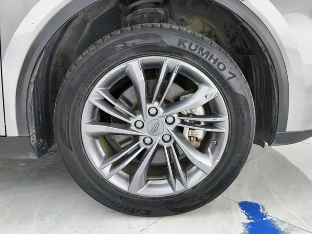 Geely Jiaji — Фото автомобиля 6