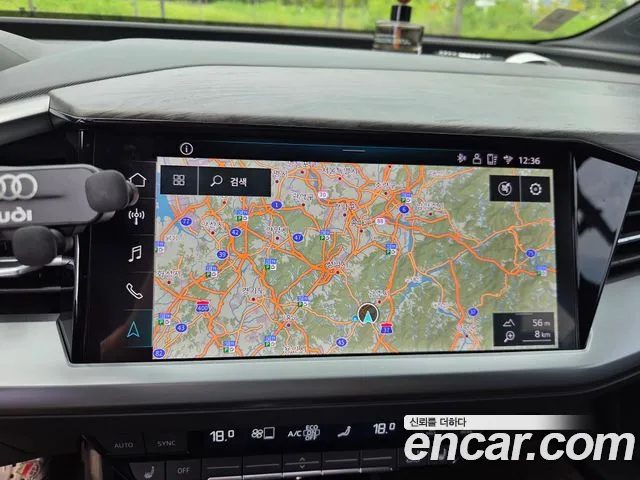 Audi Q4 e-tron — Фото автомобиля 17
