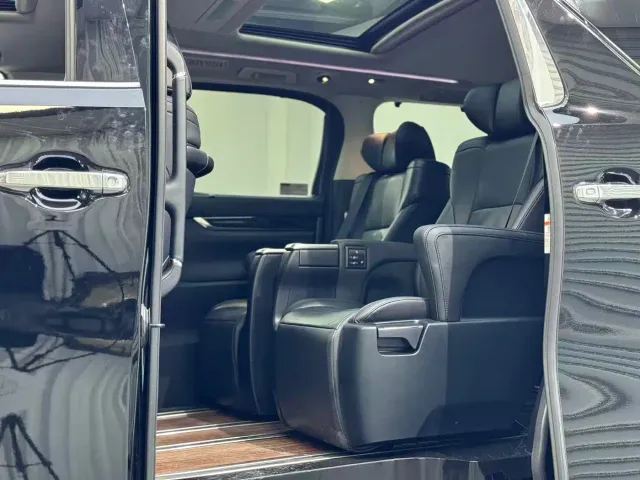 Toyota Vellfire — Фото автомобиля 5