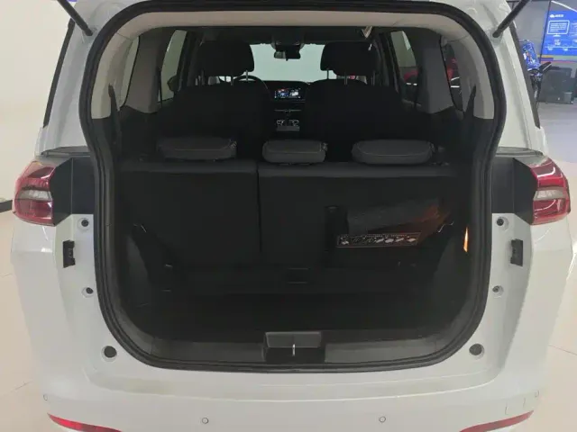 GAC Trumpchi M6 — Фото автомобиля 4