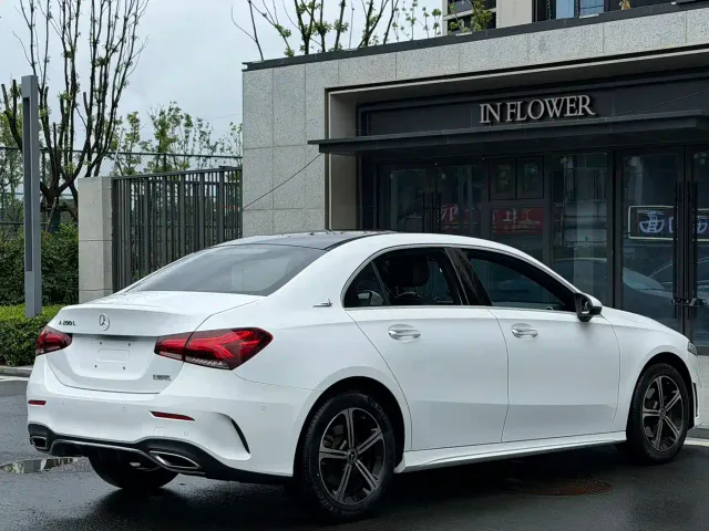 Mercedes-Benz A-Class — Фото автомобиля 13