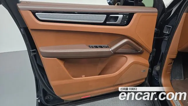 Porsche Cayenne PO536 — Фото автомобиля 13