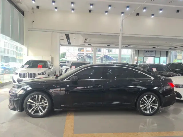 Audi A6L — Фото автомобиля 7