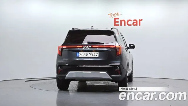 Kia Seltos Бензин 1.6 турбо 2WD — Фото автомобиля 4