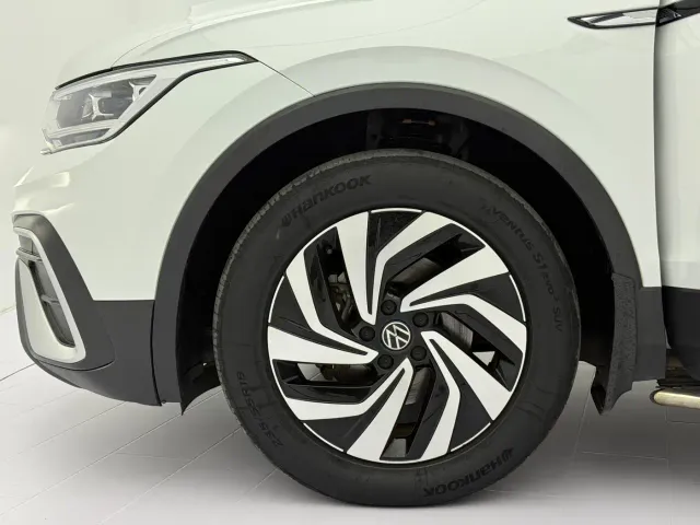Volkswagen Tiguan L — Фото автомобиля 20