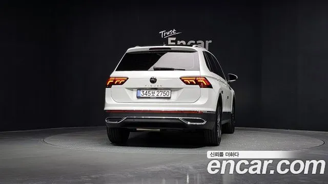 Volkswagen Tiguan Tiguan 2 поколение 2.0 TDI Prestige — Фото автомобиля 4