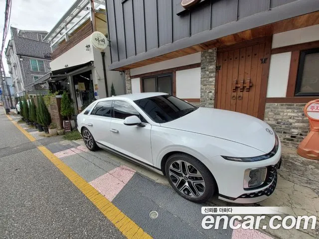 Hyundai Grandeur GN7 — Фото автомобиля 3