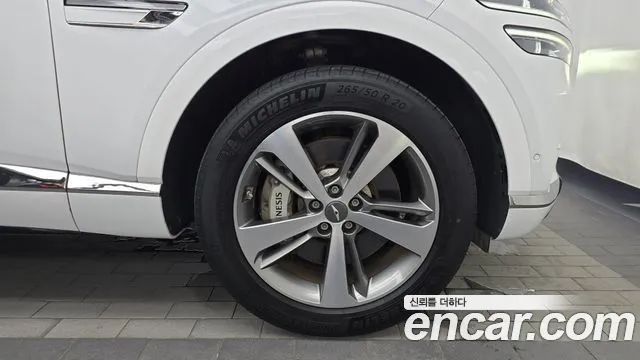 Genesis GV80 2.5T Бензин 2WD — Фото автомобиля 16