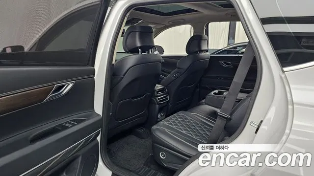 Genesis GV80 — Фото автомобиля 16