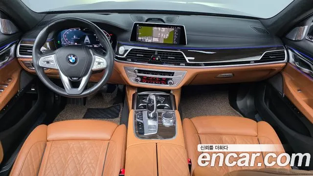 BMW 7 Series — Фото автомобиля 6