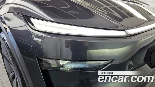 Tesla Model Y — Фото автомобиля 7