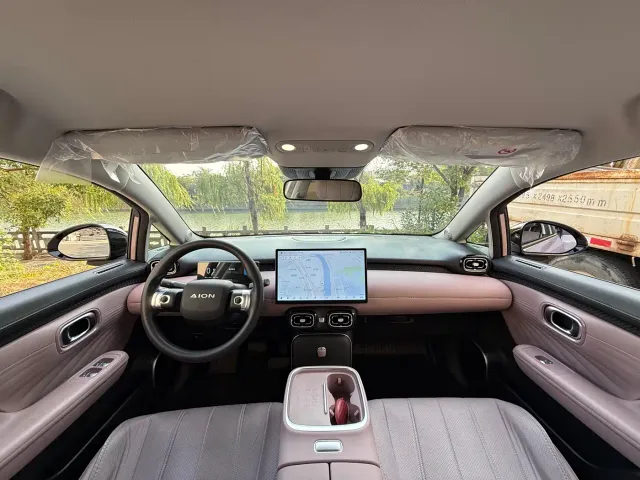 GAC Aion UT — Фото автомобиля 13