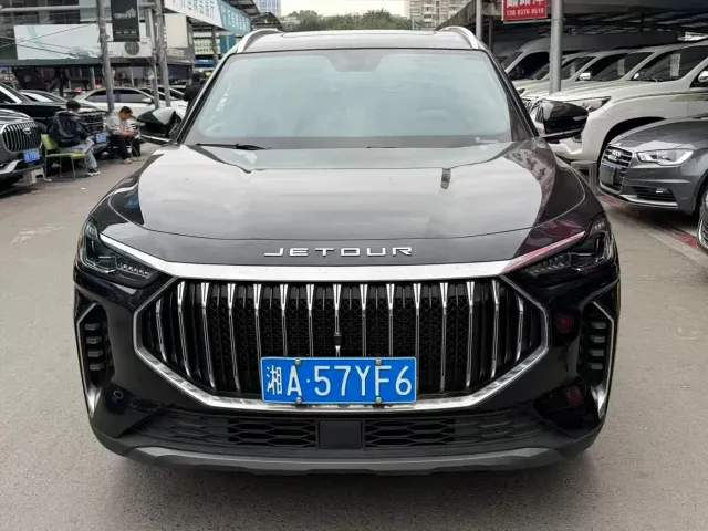 Jetour X70 Plus — Фото автомобиля 2