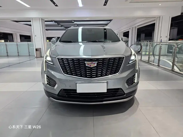 Cadillac XT5 — Фото автомобиля 2