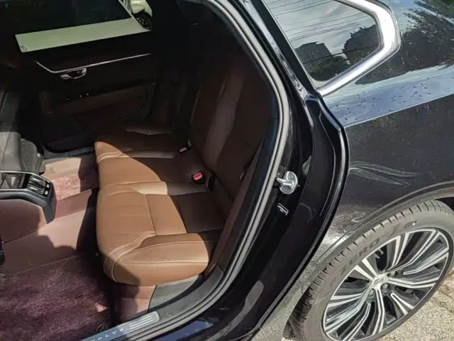 Volvo S90 — Фото автомобиля 16