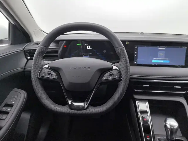 Roewe i5 — Фото автомобиля 11