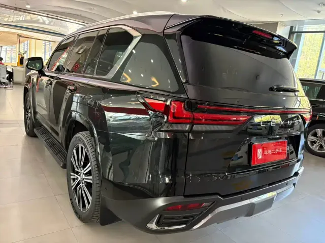 Lexus LX — Фото автомобиля 27
