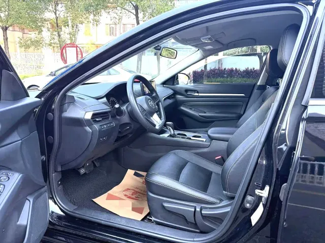 Nissan Teana — Фото автомобиля 9