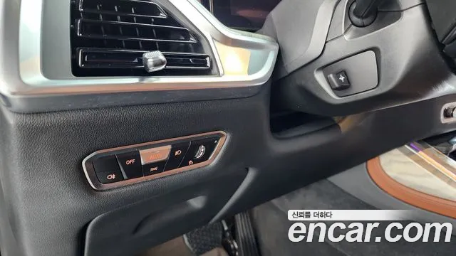 BMW X7 — Фото автомобиля 14