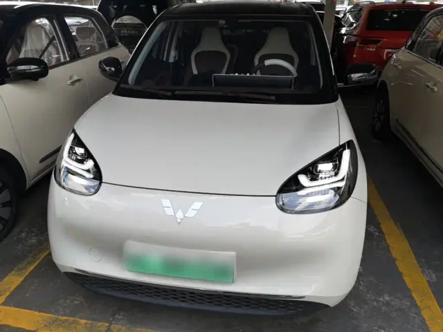 Wuling Bingo — Фото автомобиля 2