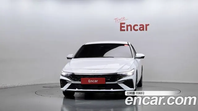 Hyundai Avante — Фото автомобиля 3