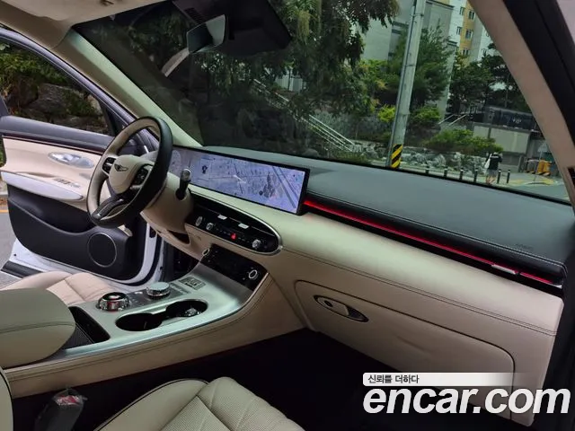 Genesis GV70 — Фото автомобиля 13