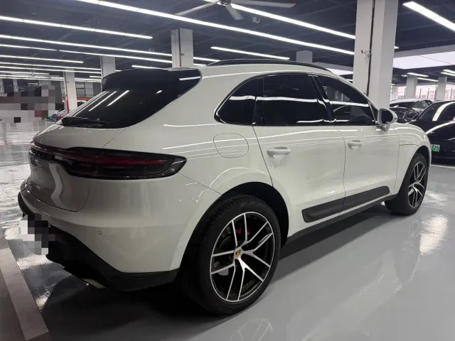 Porsche Macan — Фото автомобиля 17
