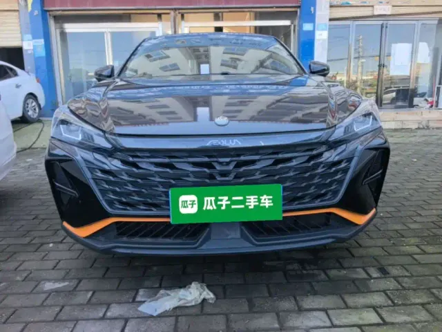 Dongfeng Yixuan — Фото автомобиля 2