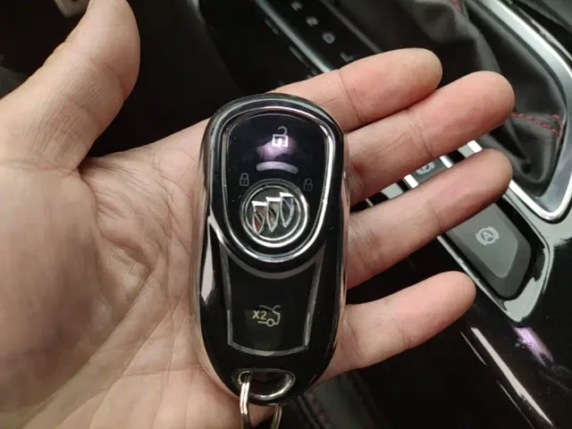 Buick Verano — Фото автомобиля 8