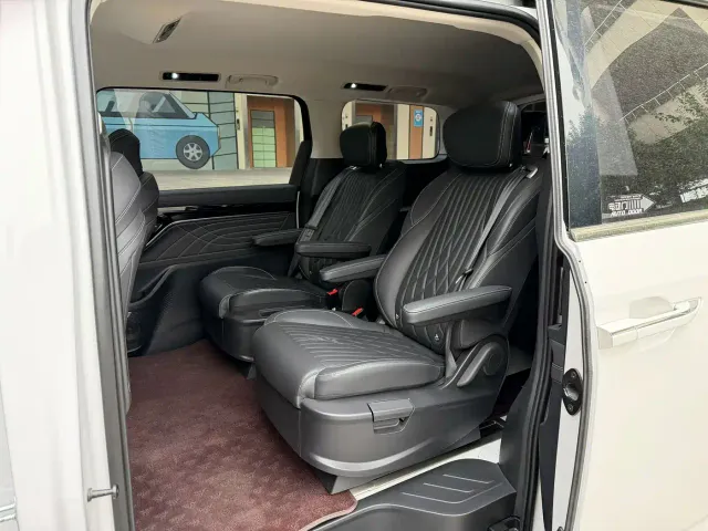 Maxus Dajia 9 — Фото автомобиля 8