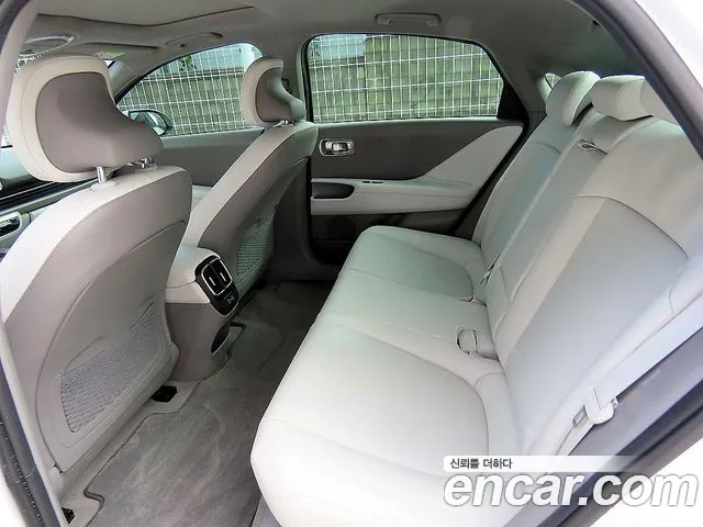 Hyundai Ioniq 6 — Фото автомобиля 6