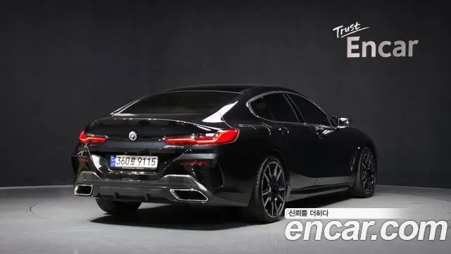 BMW 8-Series — Фото автомобиля 2