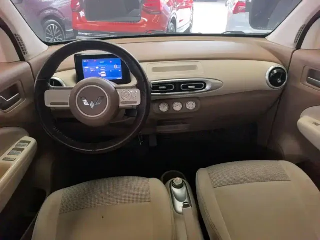 Wuling Hongguang Mini EV — Фото автомобиля 9