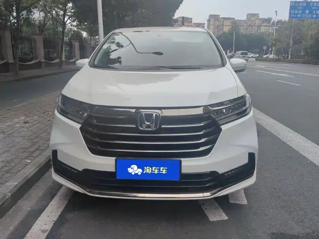 Honda Odyssey — Фото автомобиля 2