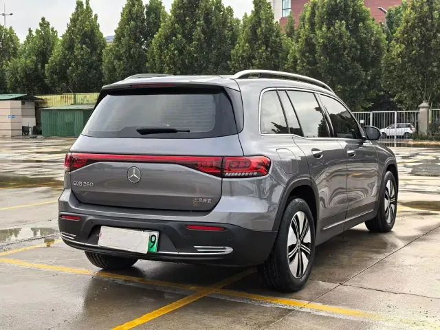 Mercedes-Benz EQB — Фото автомобиля 9