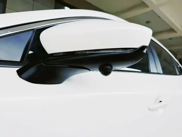 Mazda Axela — Фото автомобиля 10