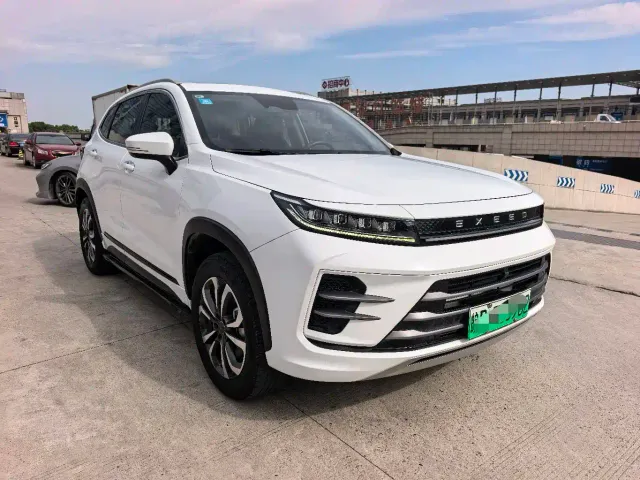 Exeed Chasing Wind C-DM — Фото автомобиля 3