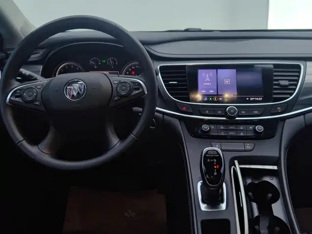 Buick LaCrosse — Фото автомобиля 12
