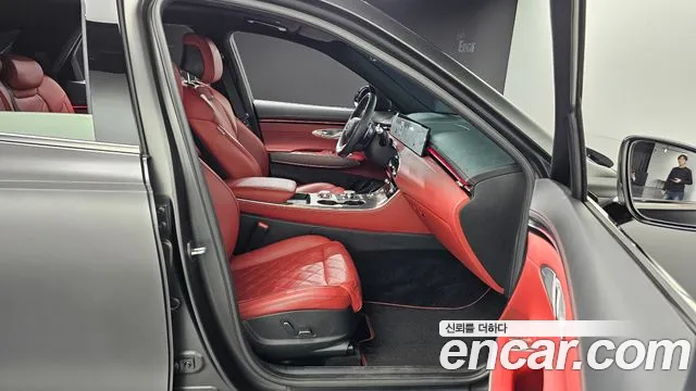 Genesis GV70 2.5T Бензин 2WD — Фото автомобиля 26