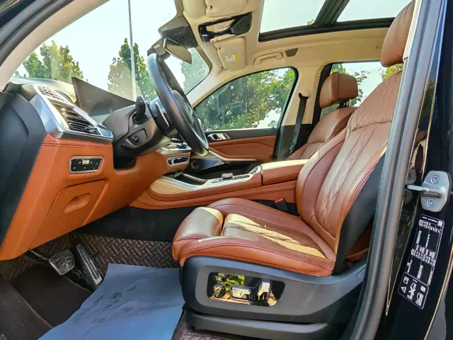 BMW X7 — Фото автомобиля 5