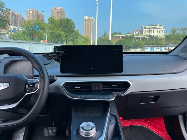 Geely Geometry A — Фото автомобиля 13
