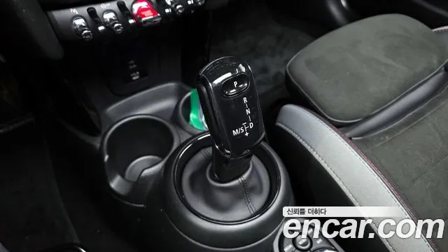 Mini Cooper — Фото автомобиля 6