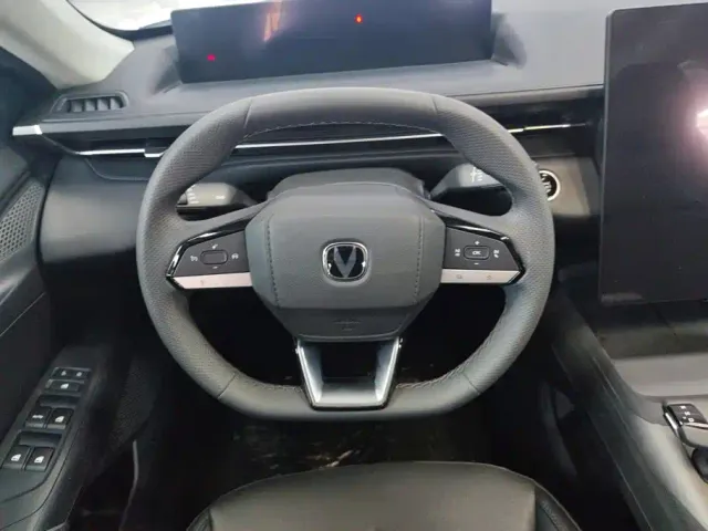 Changan Eado — Фото автомобиля 15
